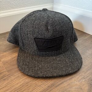 VANS Full Patch Snapback Cap One Size Black Herringbone